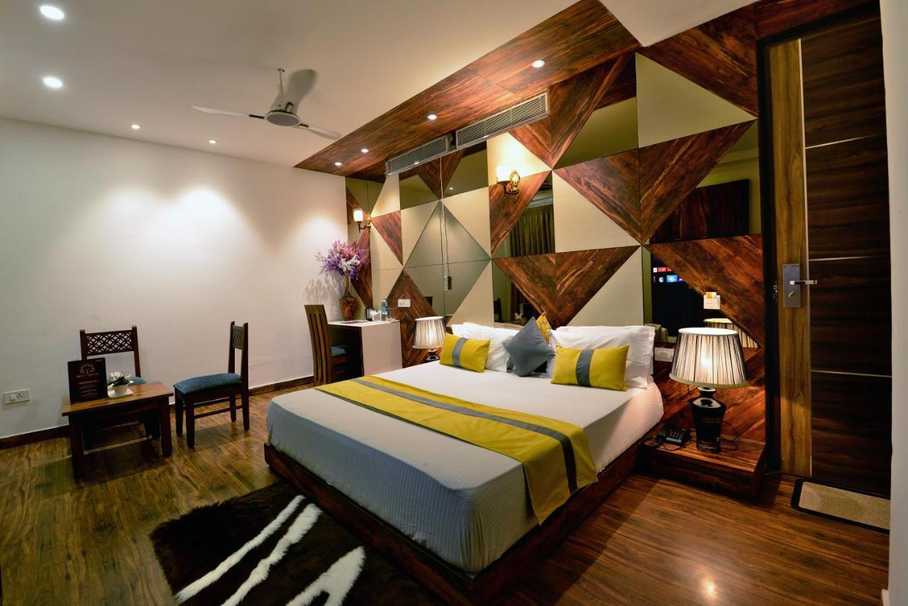 Hotel The Yellow Nayagaon Ngoại thất bức ảnh