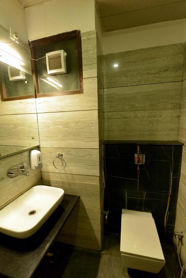 Hotel The Yellow Nayagaon Ngoại thất bức ảnh