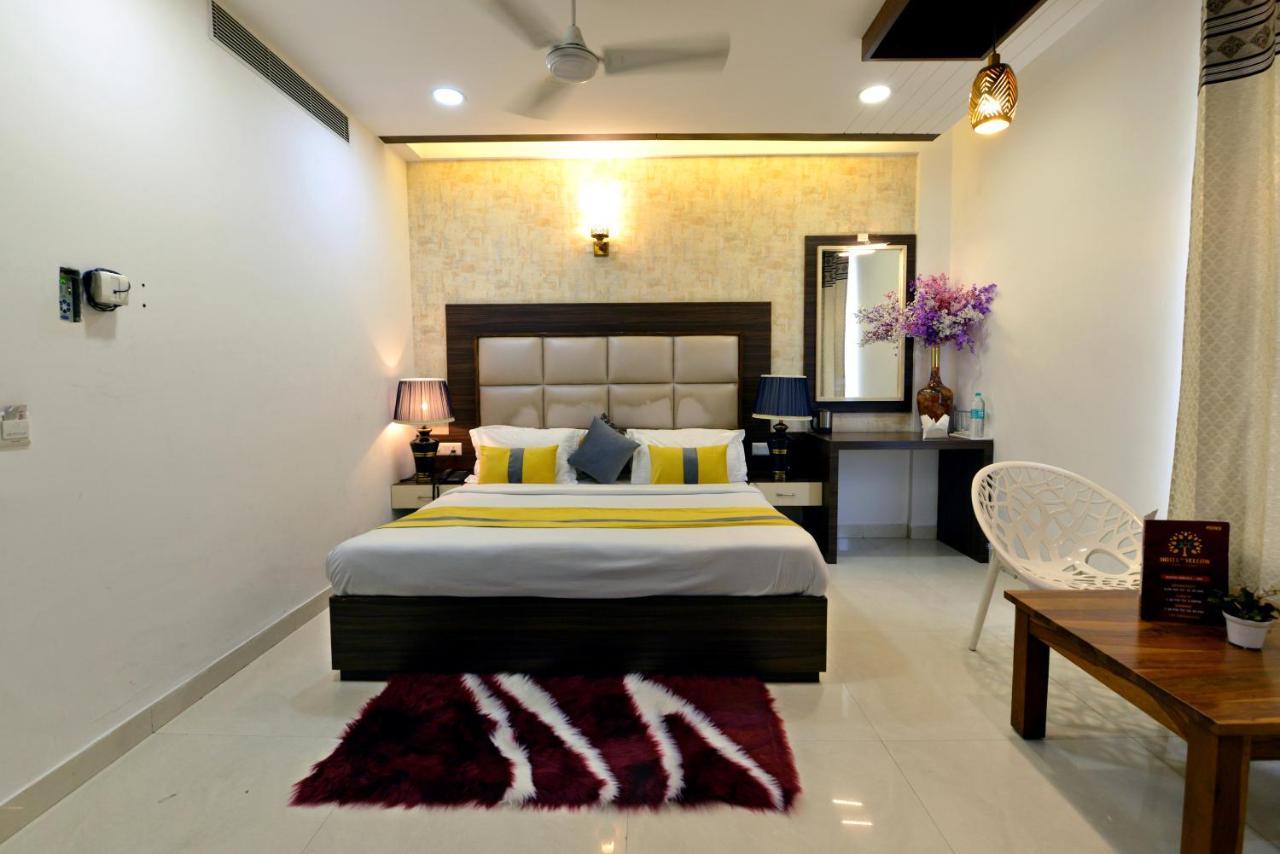 Hotel The Yellow Nayagaon Ngoại thất bức ảnh