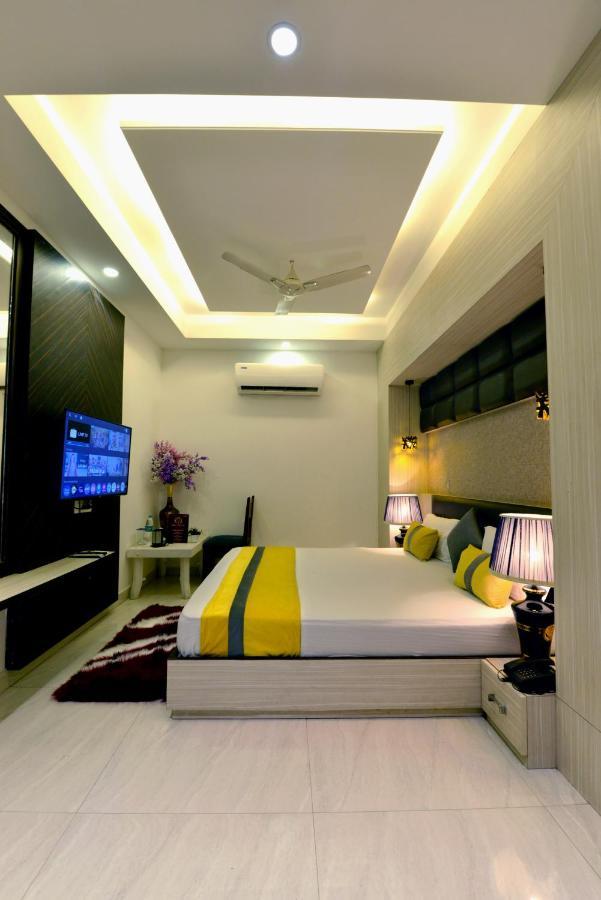 Hotel The Yellow Nayagaon Ngoại thất bức ảnh