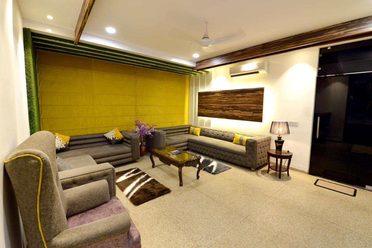 Hotel The Yellow Nayagaon Ngoại thất bức ảnh