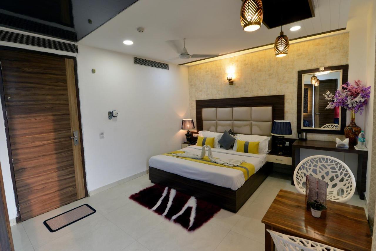 Hotel The Yellow Nayagaon Ngoại thất bức ảnh